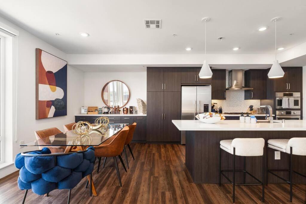 Sky-high Elegance Waterfront Penthouse 4 Beds Los Ángeles