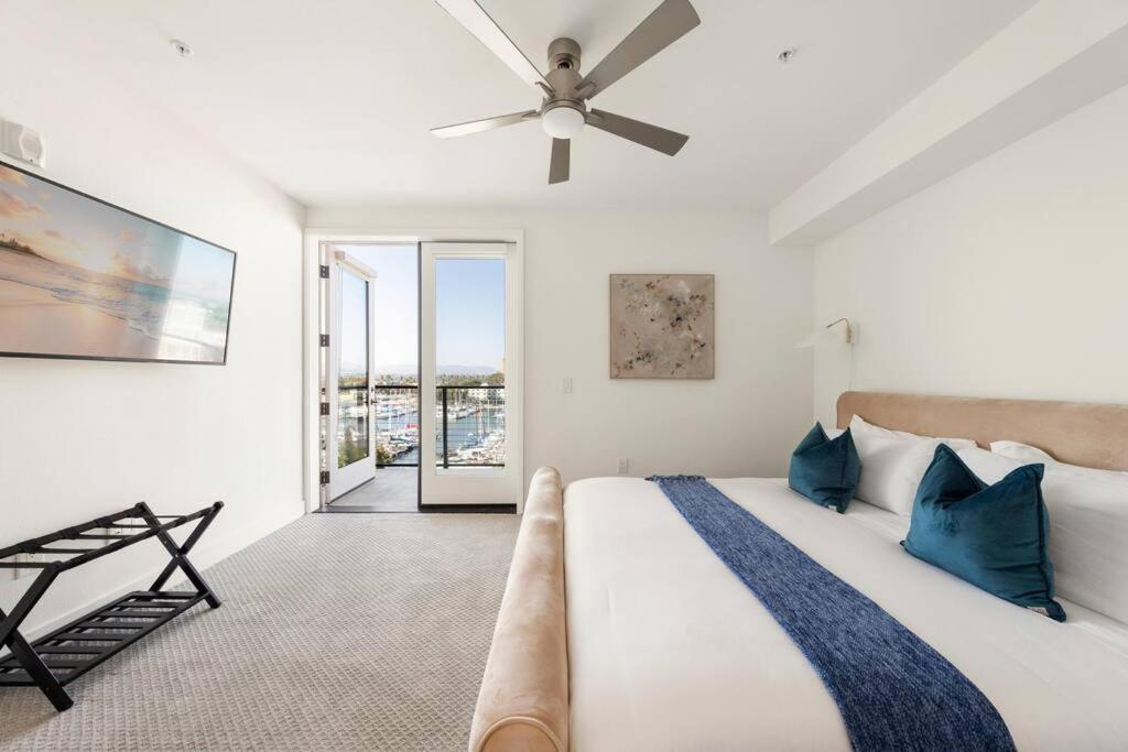 Sky-high Elegance Waterfront Penthouse 4 Beds Los Ángeles